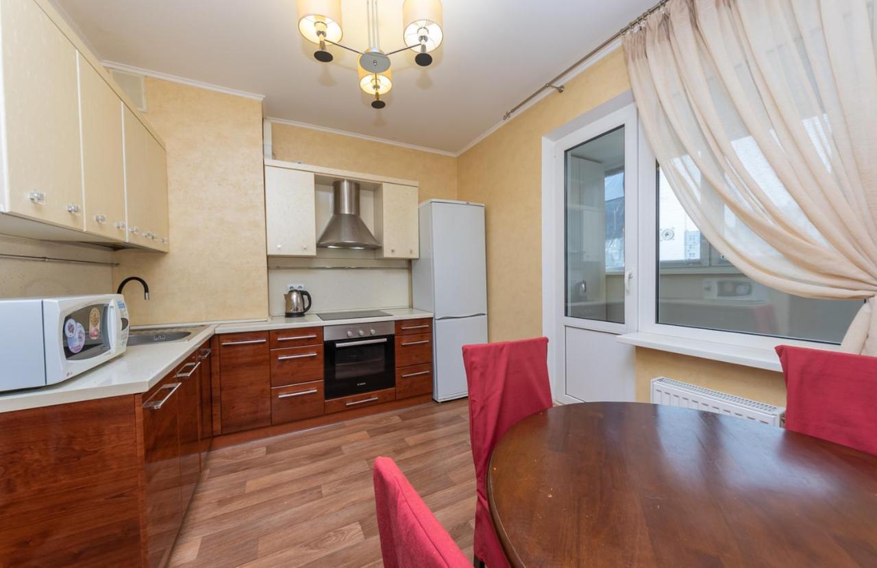 урловская 30,урловская 38 Apartment Kyiv