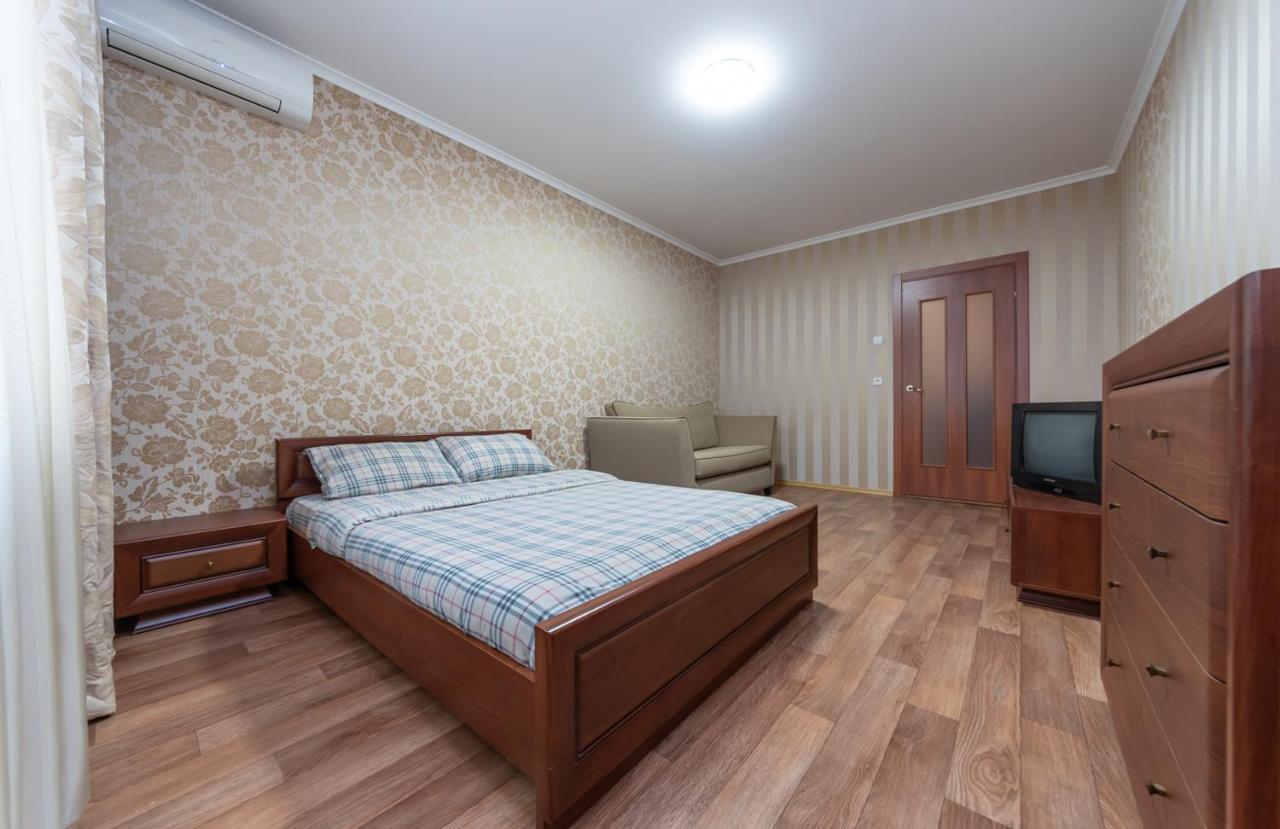 Apartment урловская 30,урловская 38 *