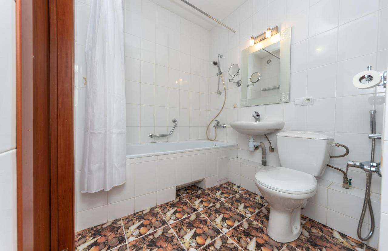 Apartment урловская 30,урловская 38 *